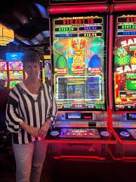 Ilustrasi keamanan sistem live casino dengan proteksi data digital tinggi